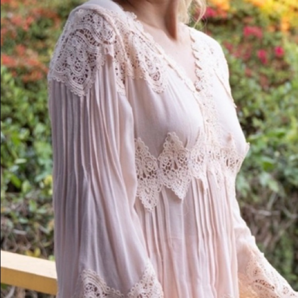 Going going gone❤️❤️❤️ Pale pink peasant shirt
